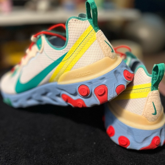 2019 Nike React Element 55: Guava Ice Vast Grey Lucid Green - Picture 9 of 10